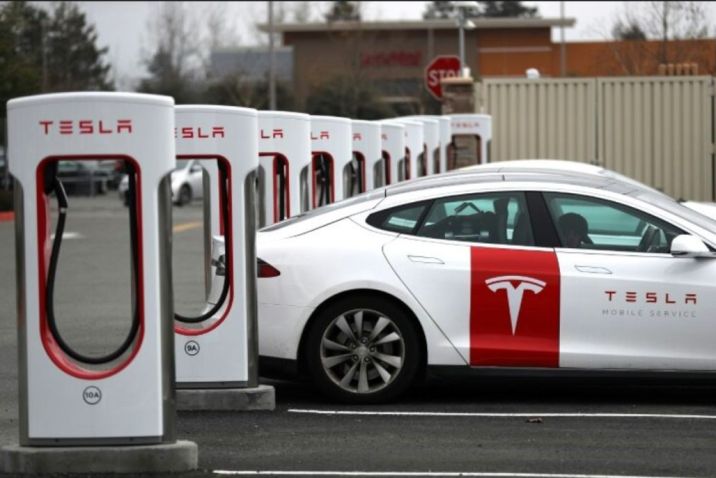 Tesla’nın Yeni Şarj İstasyonu V3 Supercharger Günde 1.500 Elektrikli Araba Şarj Edecek